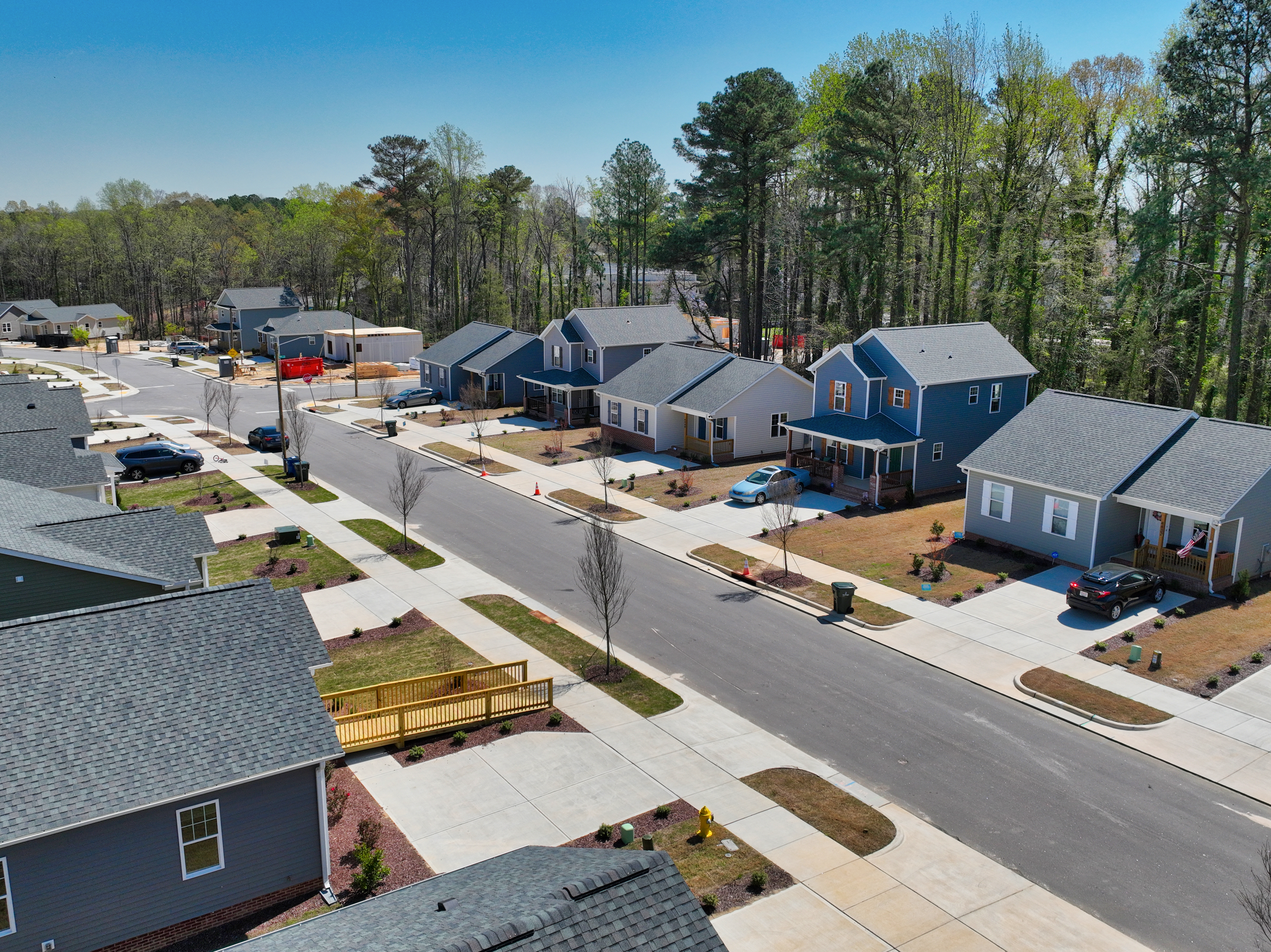 Drone photo of houses in Habitat Wake's Old Poole Place neighborhood